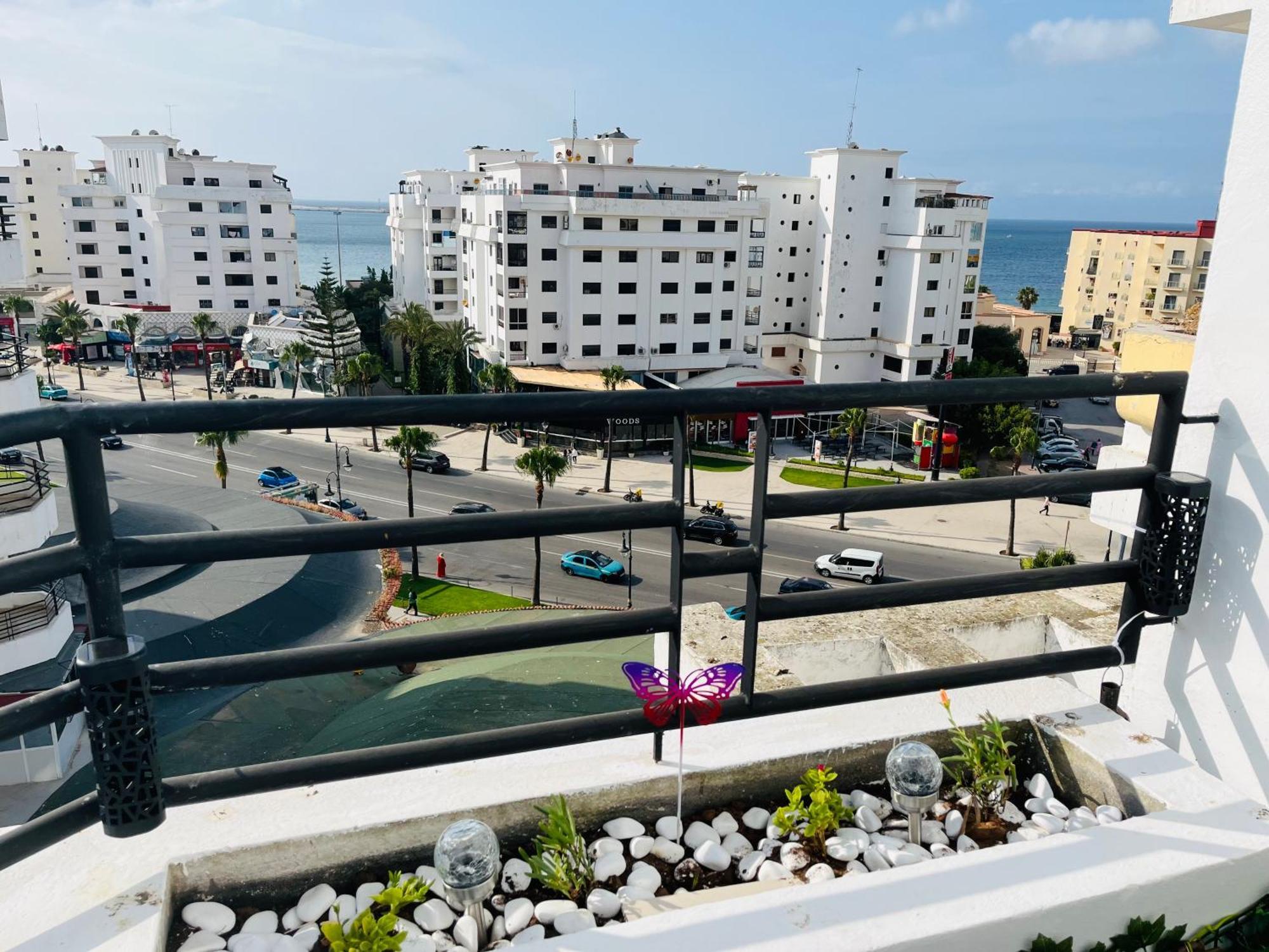 Bright Apartment With Sea View, Few Steps Away From The Tgv Tânger Exterior foto